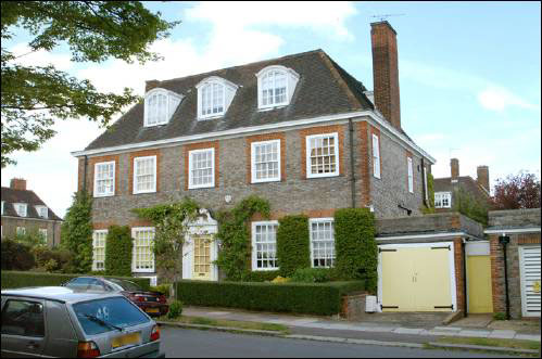 28 Heathgate